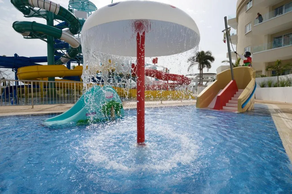 SUNRISE OASIS AND WATERPARK