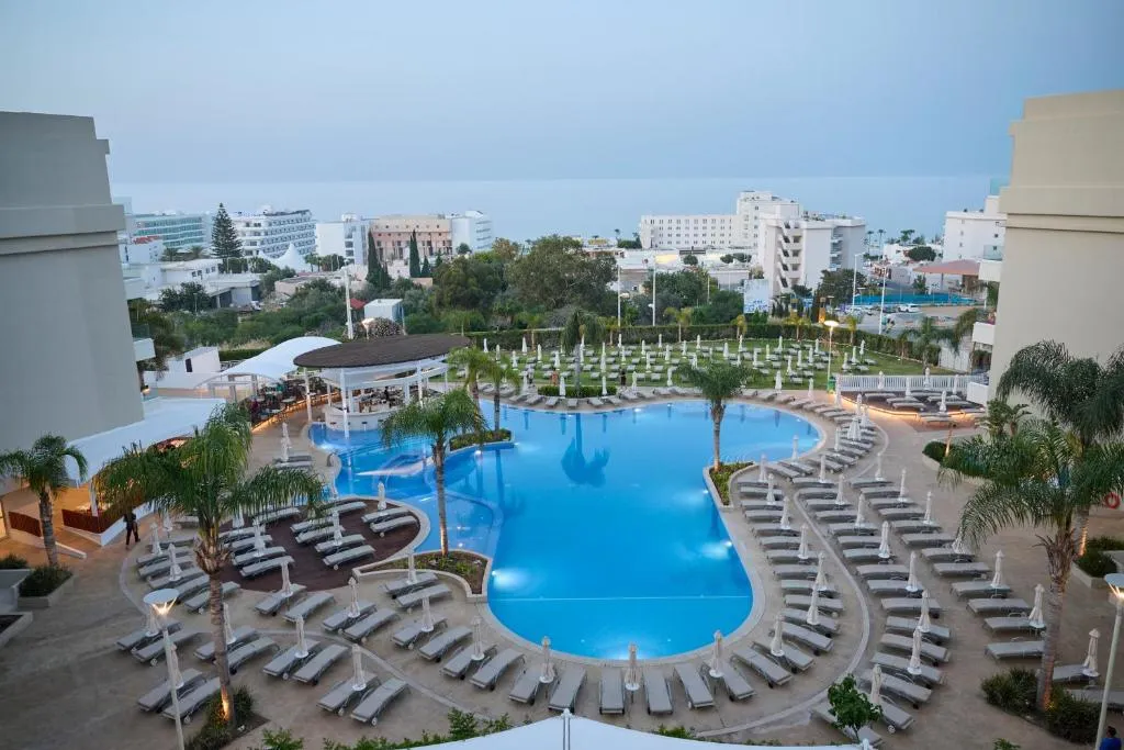 SUNRISE OASIS AND WATERPARK