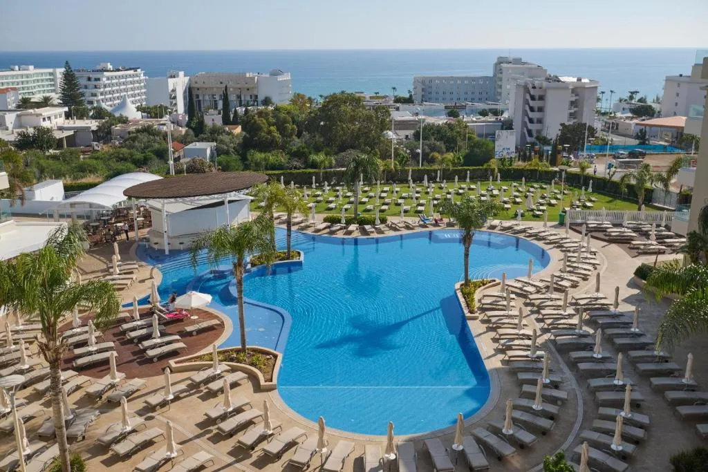 SUNRISE OASIS AND WATERPARK