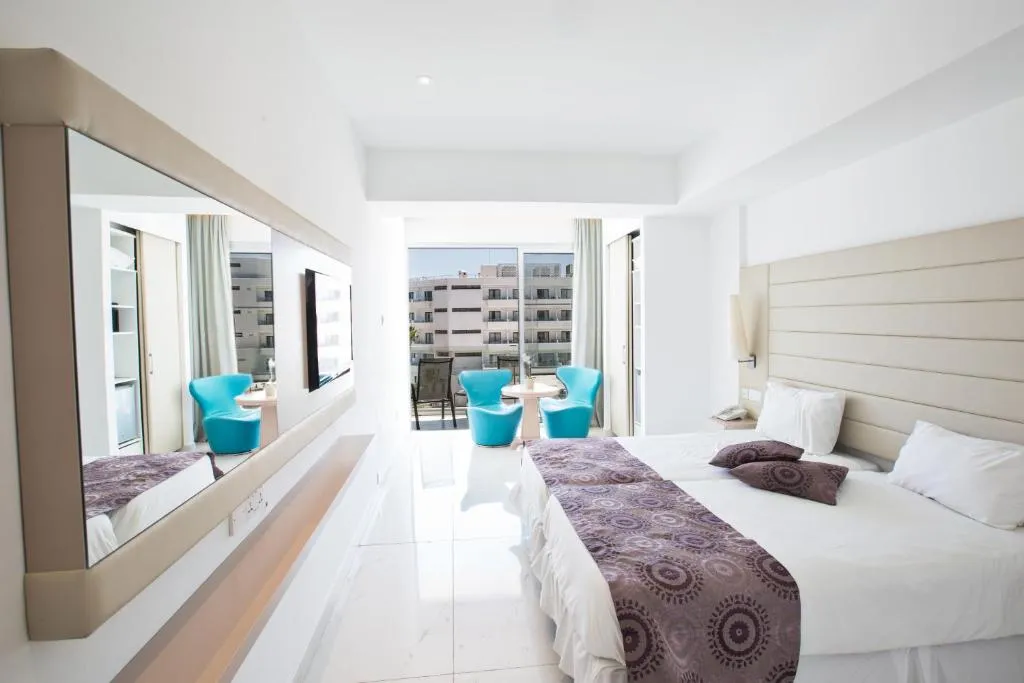 TSOKKOS PROTARAS BEACH HOTEL