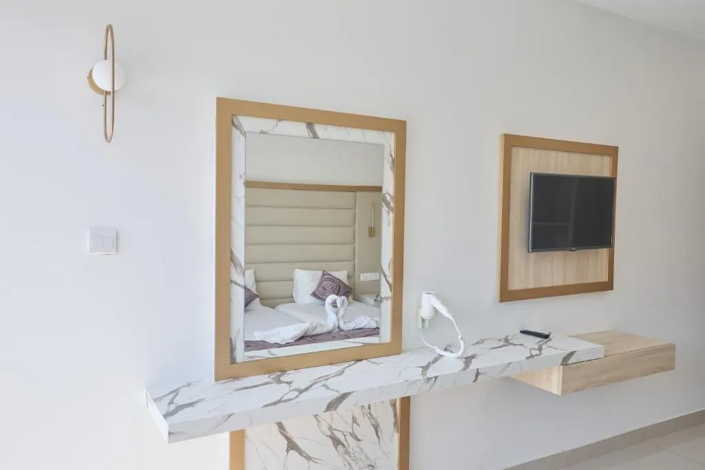 TSOKKOS PROTARAS BEACH HOTEL