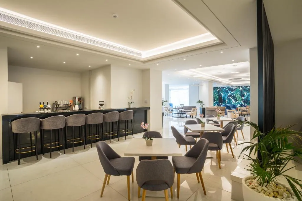 TSOKKOS PROTARAS BEACH HOTEL
