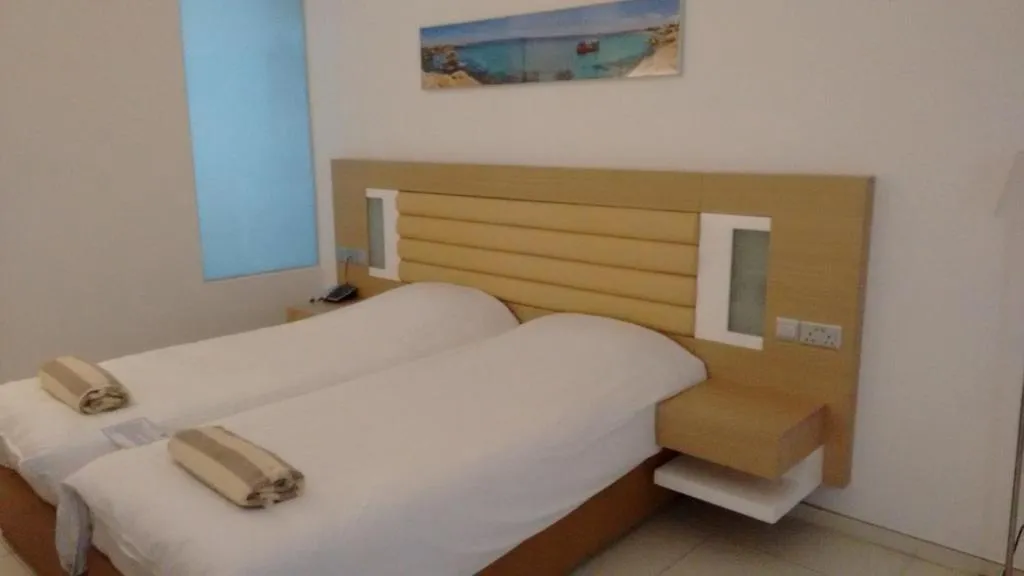 Vrissaki Beach Hotel