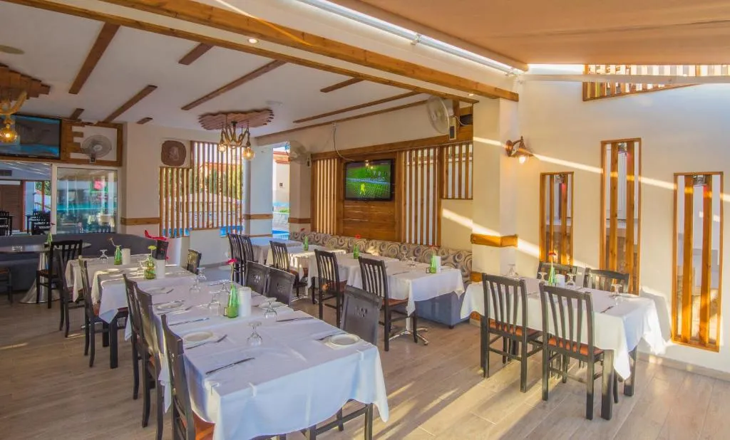 WINDMILLS HOTEL APARTMENTS