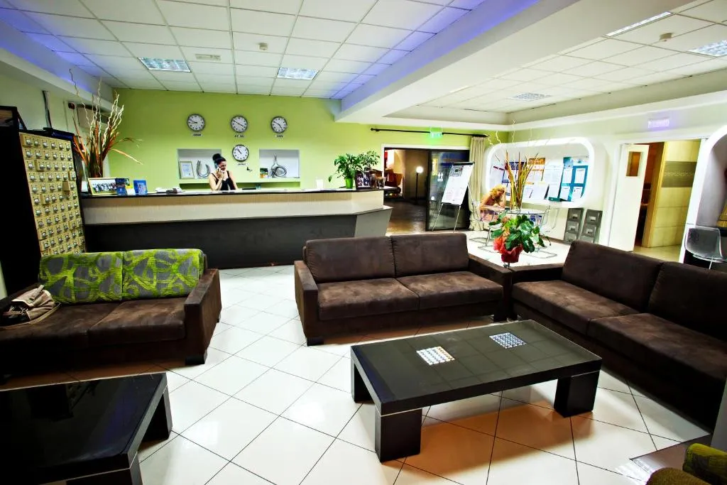 WINDMILLS HOTEL APARTMENTS