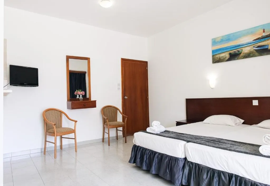 WINDMILLS HOTEL APARTMENTS
