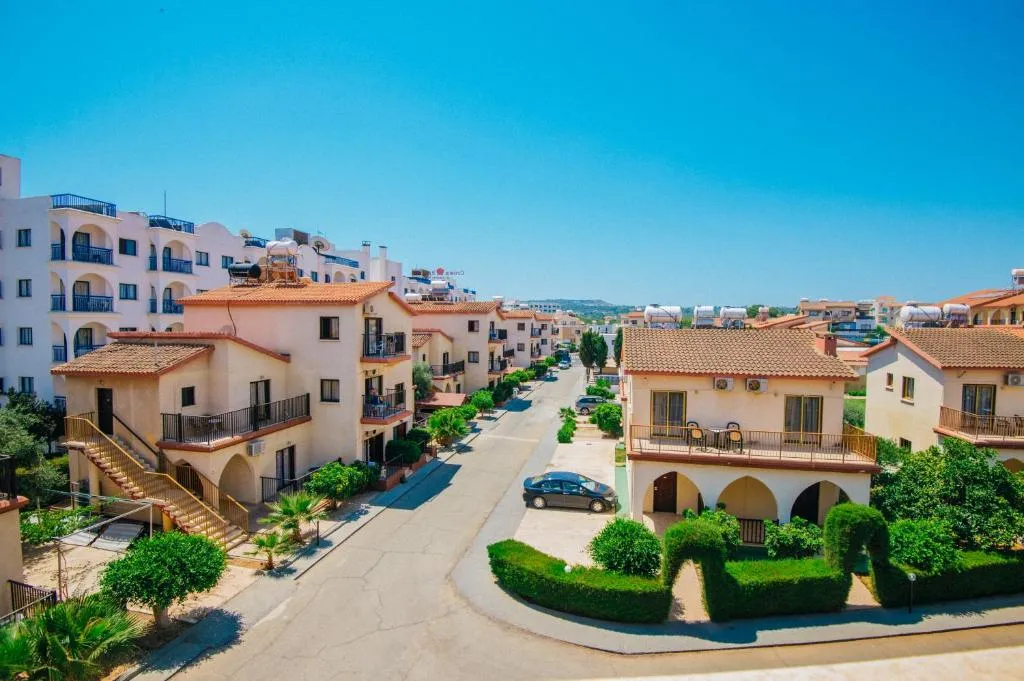 WINDMILLS HOTEL APARTMENTS