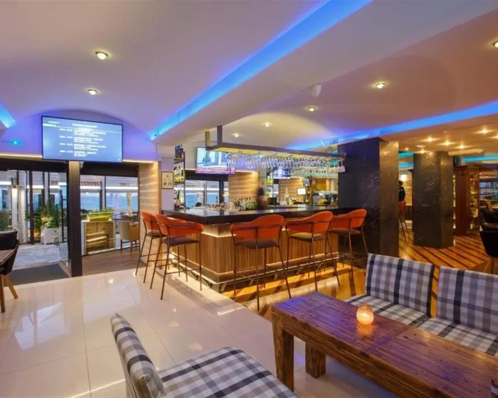 Palmera Beach Hotel Resort & Spa Adults Only, Hersonisos, Grčka — plaža