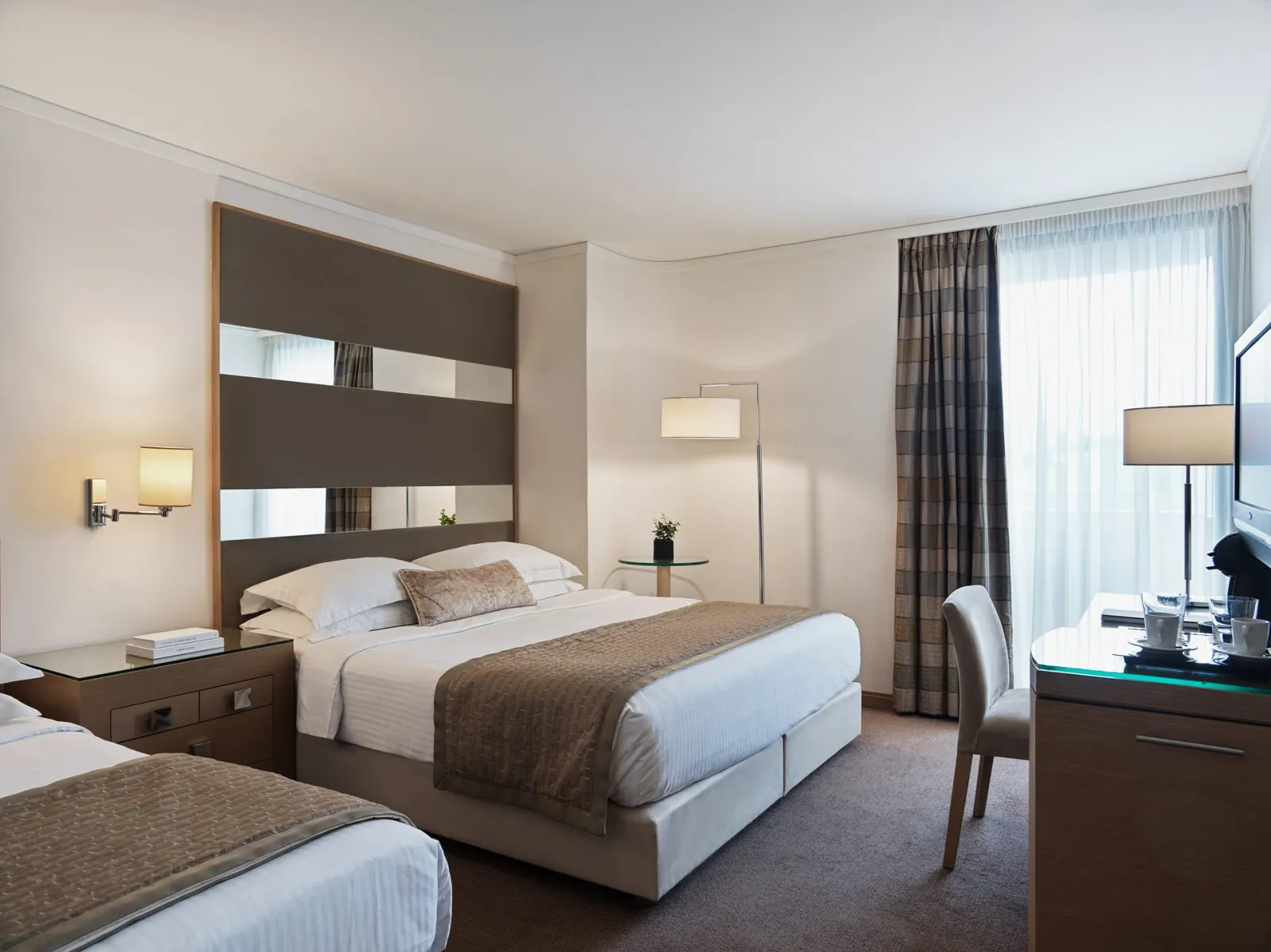 Galaxy Hotel Heraklion, Iraklion, Grčka — Superior Triple Room City View