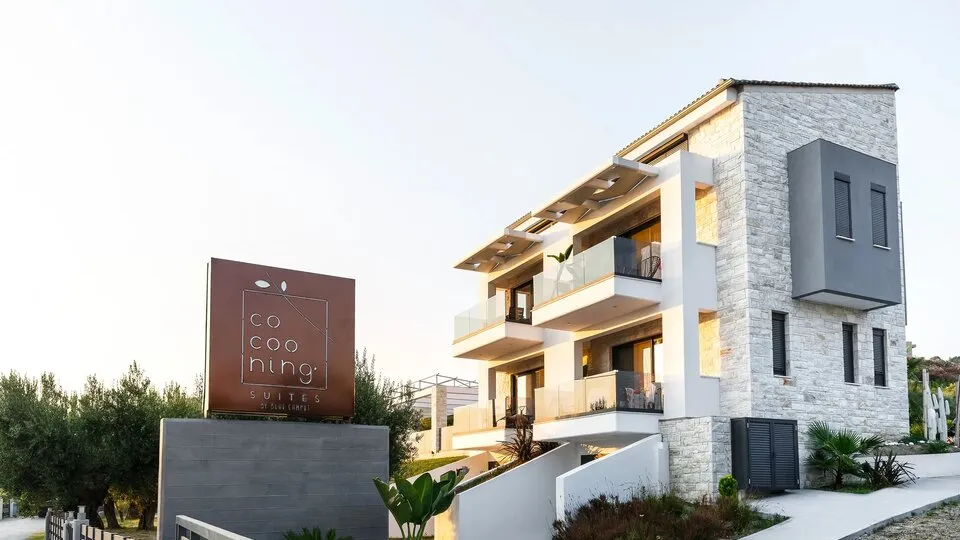 Cocooning Suites by Blue Carpet, Pefkohori