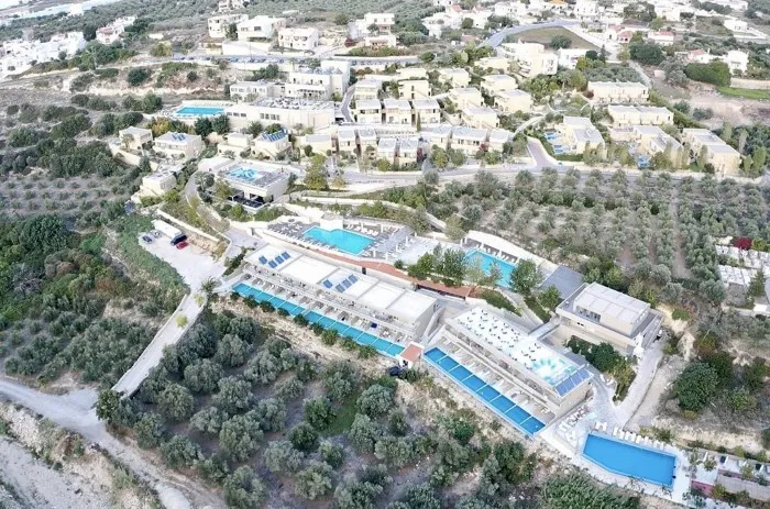 RG Village Crete
