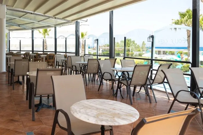 Pylea Beach Hotel, Rodos, Grčka — plaža