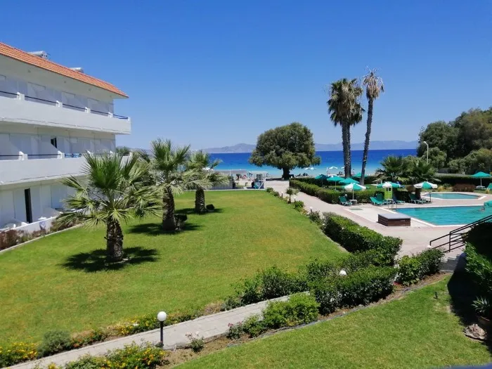 Pylea Beach Hotel, Rodos, Grčka — plaža