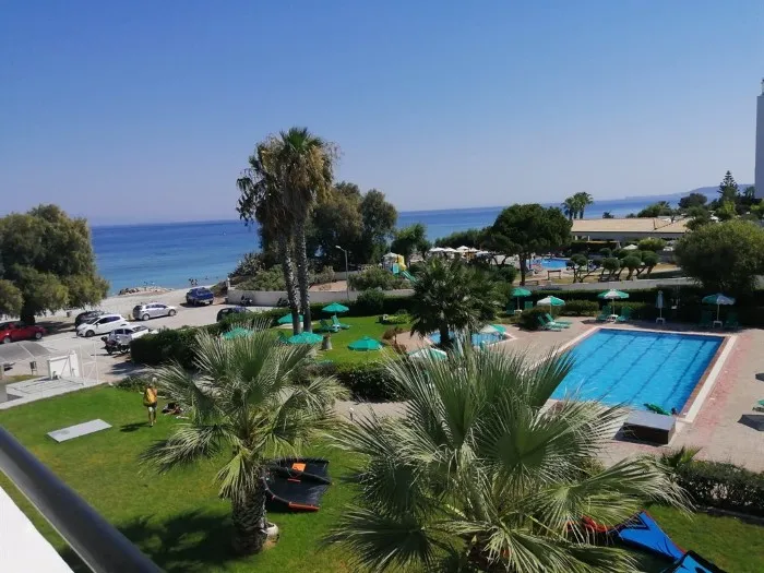 Pylea Beach Hotel, Rodos, Grčka — plaža