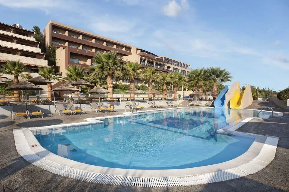 Blue Bay Resort Hotel, Ligaria