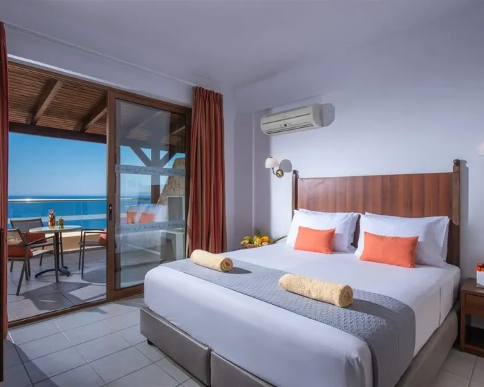 Blue Bay Resort Hotel, Ligaria, Grčka — Family Room 2 BedRoom Main Building Renovated Sea View