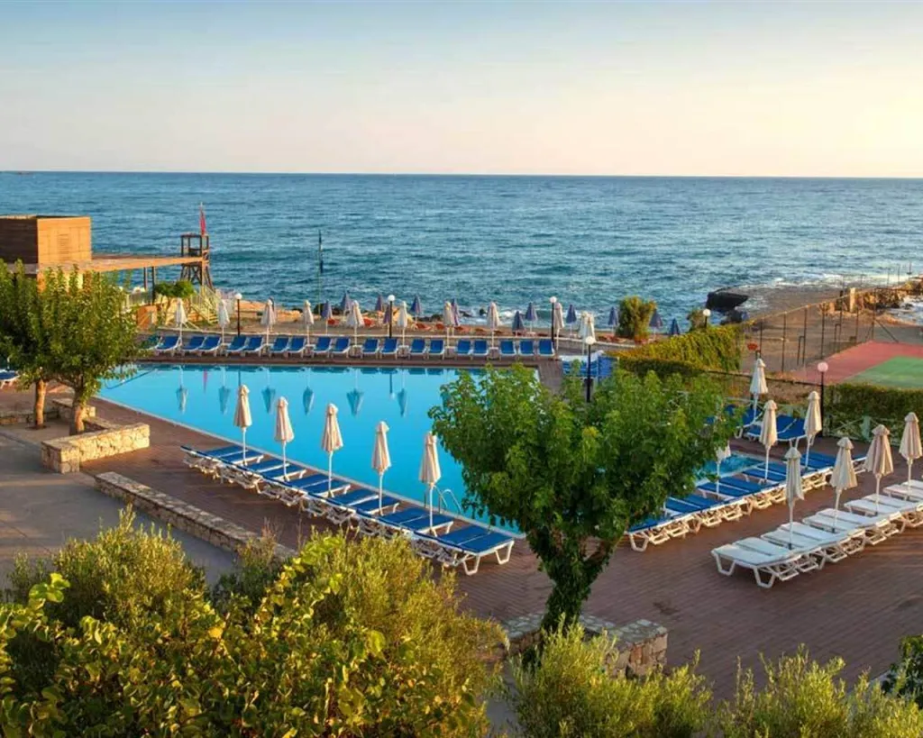 Silva Beach Hotel, Kutulufari, Grčka — plaža