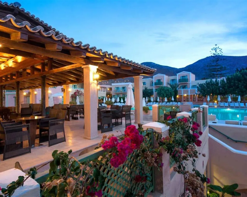 Silva Beach Hotel, Kutulufari, Grčka — plaža