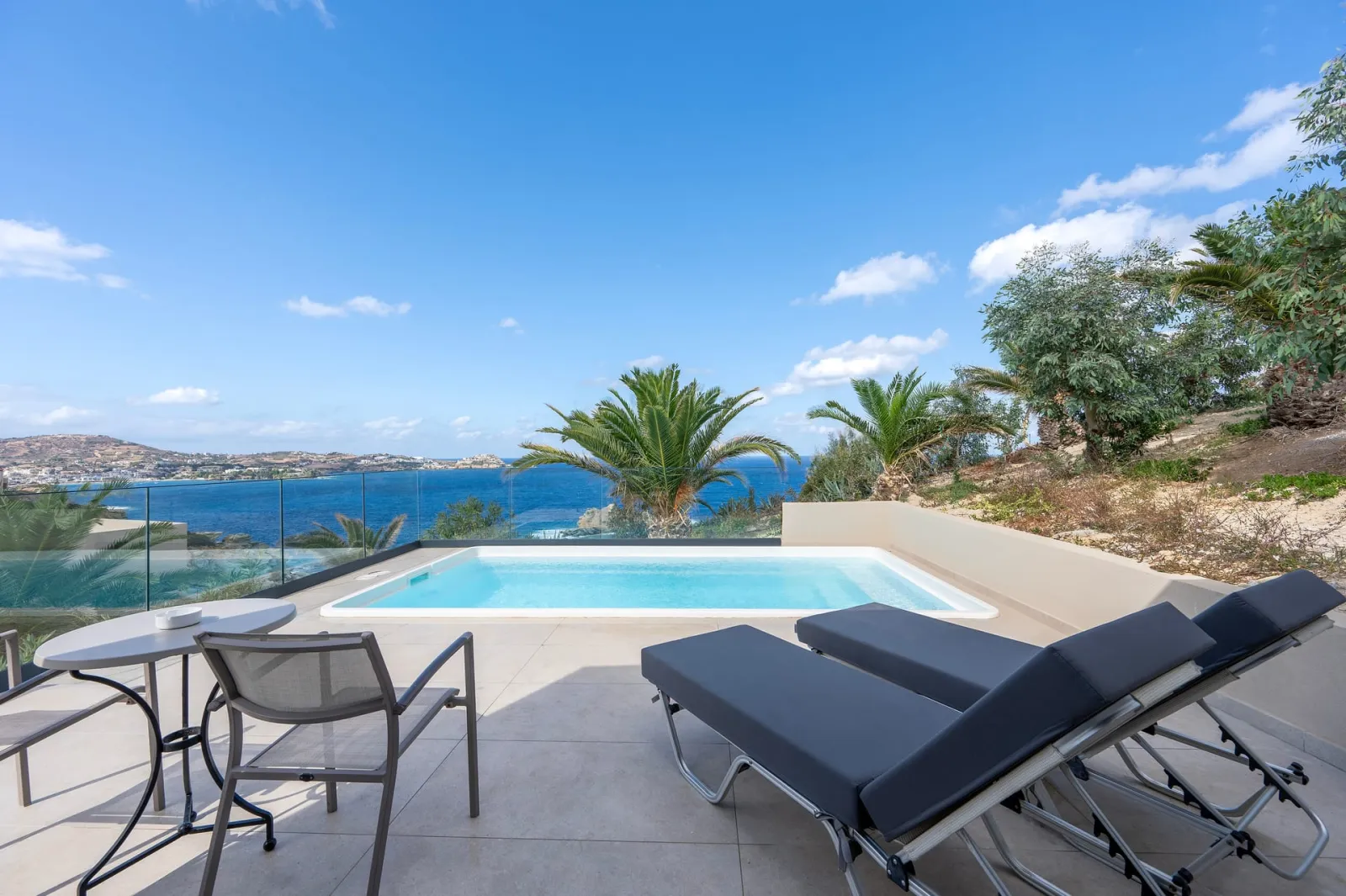 Athina Palace Resort & Spa, Iraklion, Grčka — Superior Double Room With Private Pool