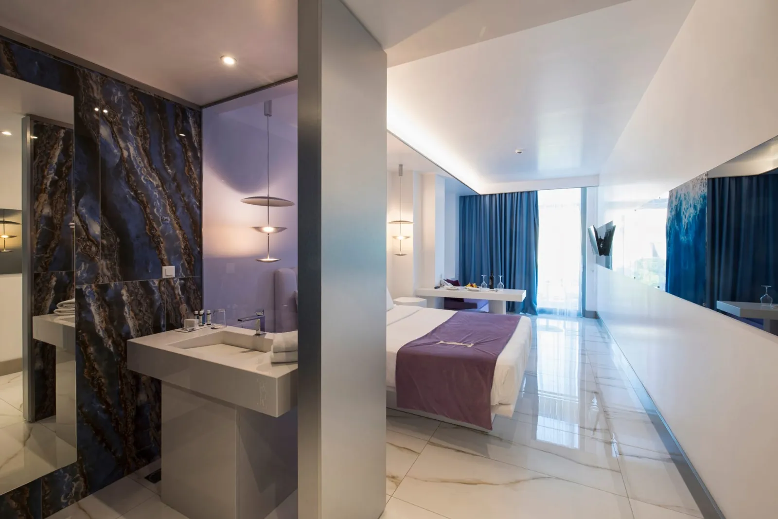 I Resort Beach Hotel & Spa, Iraklion, Grčka — Silver Junior Suite Land View