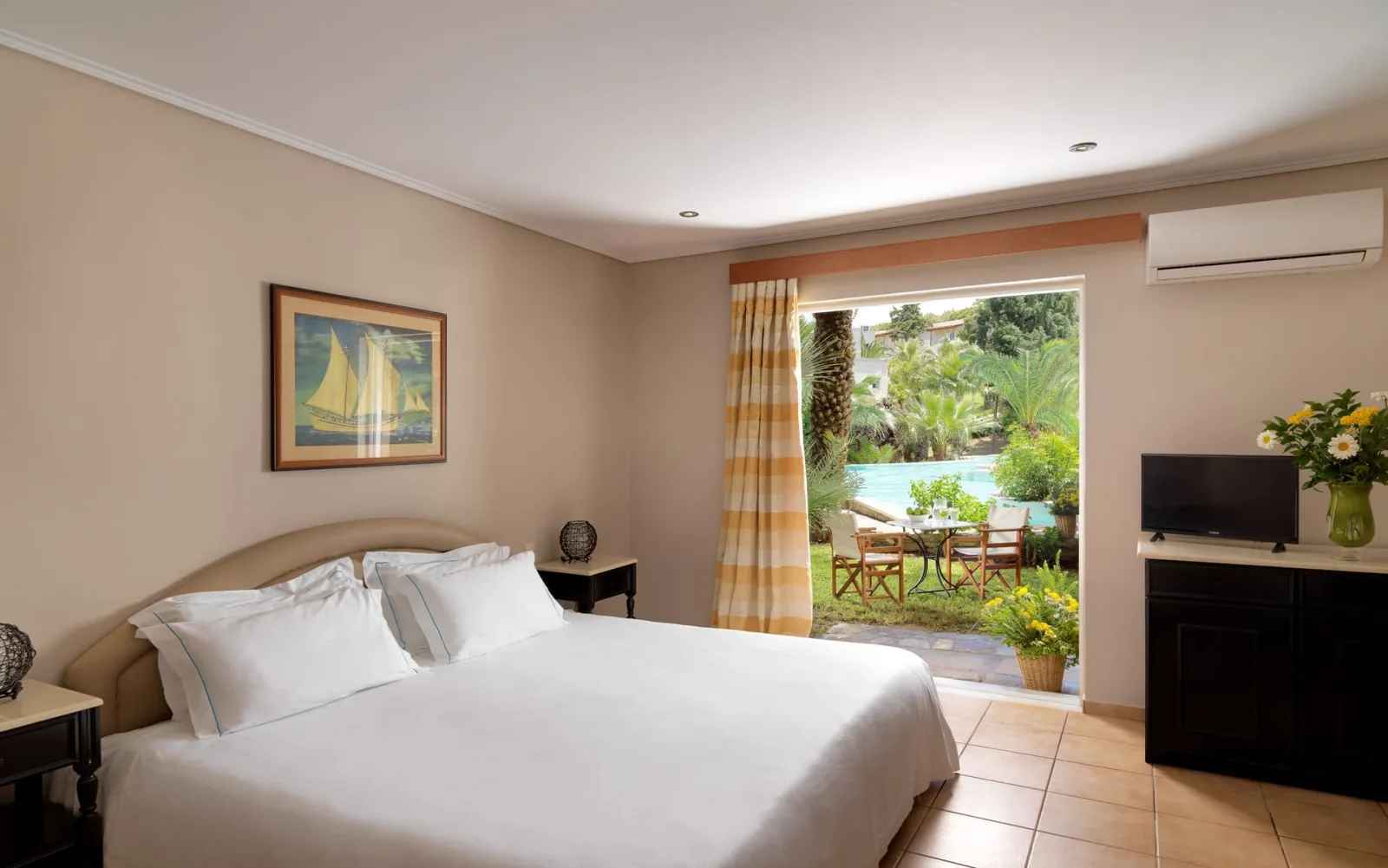 Out Of The Blue Resort & Spa, Iraklion, Grčka — Classic Double Room Sea View