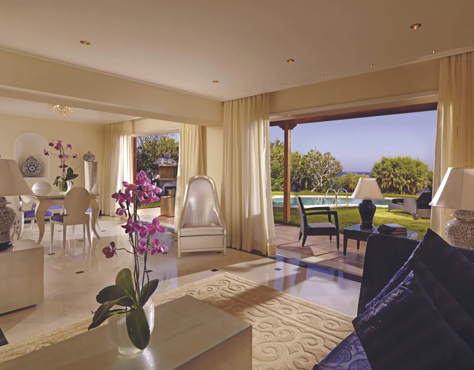 Out Of The Blue Resort & Spa, Iraklion, Grčka — Exclusive Three-Bedroom Maisonette Individual Pool