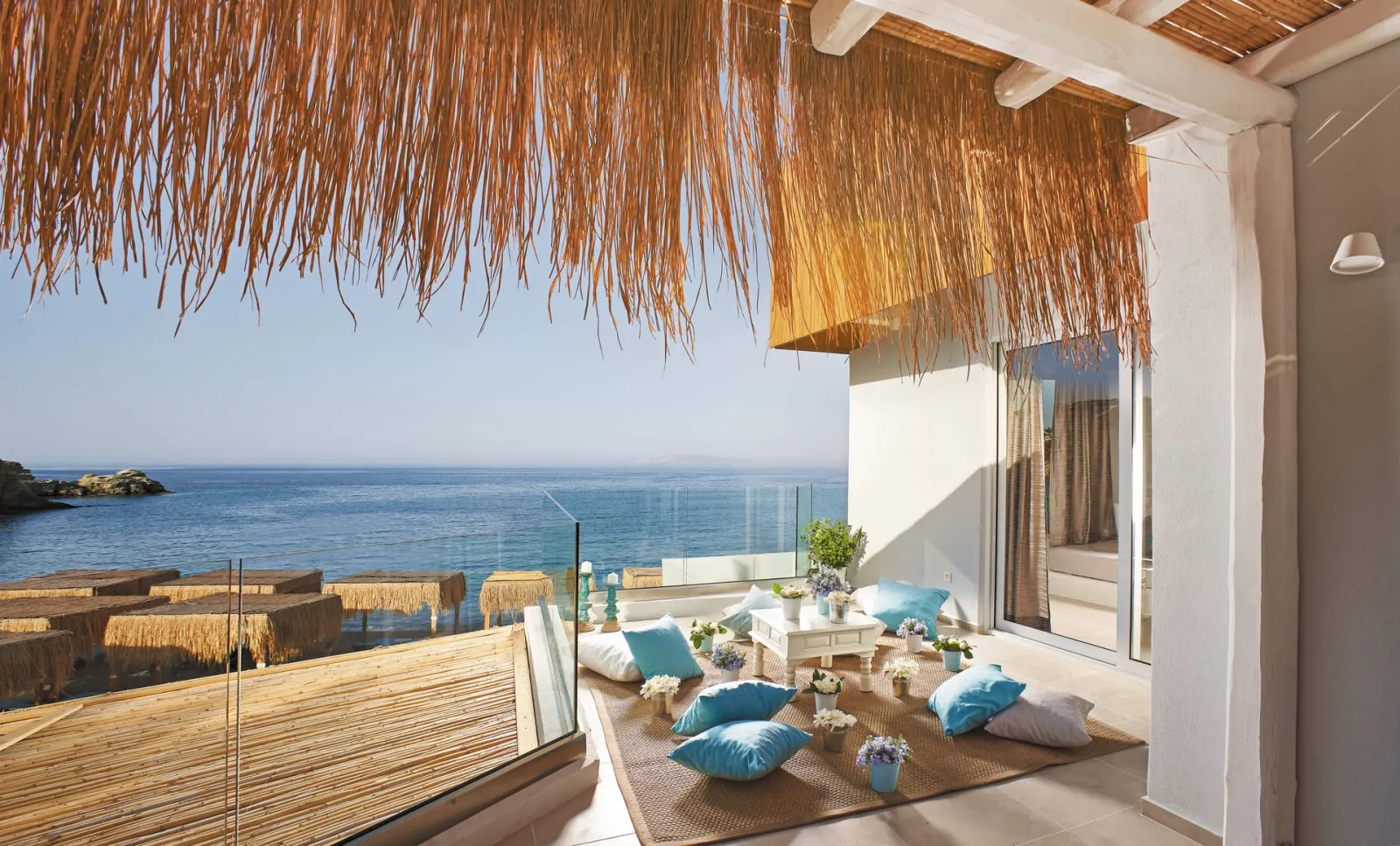 Out Of The Blue Resort & Spa, Iraklion, Grčka — Larimar Four-Bedroom Beachfront Villa