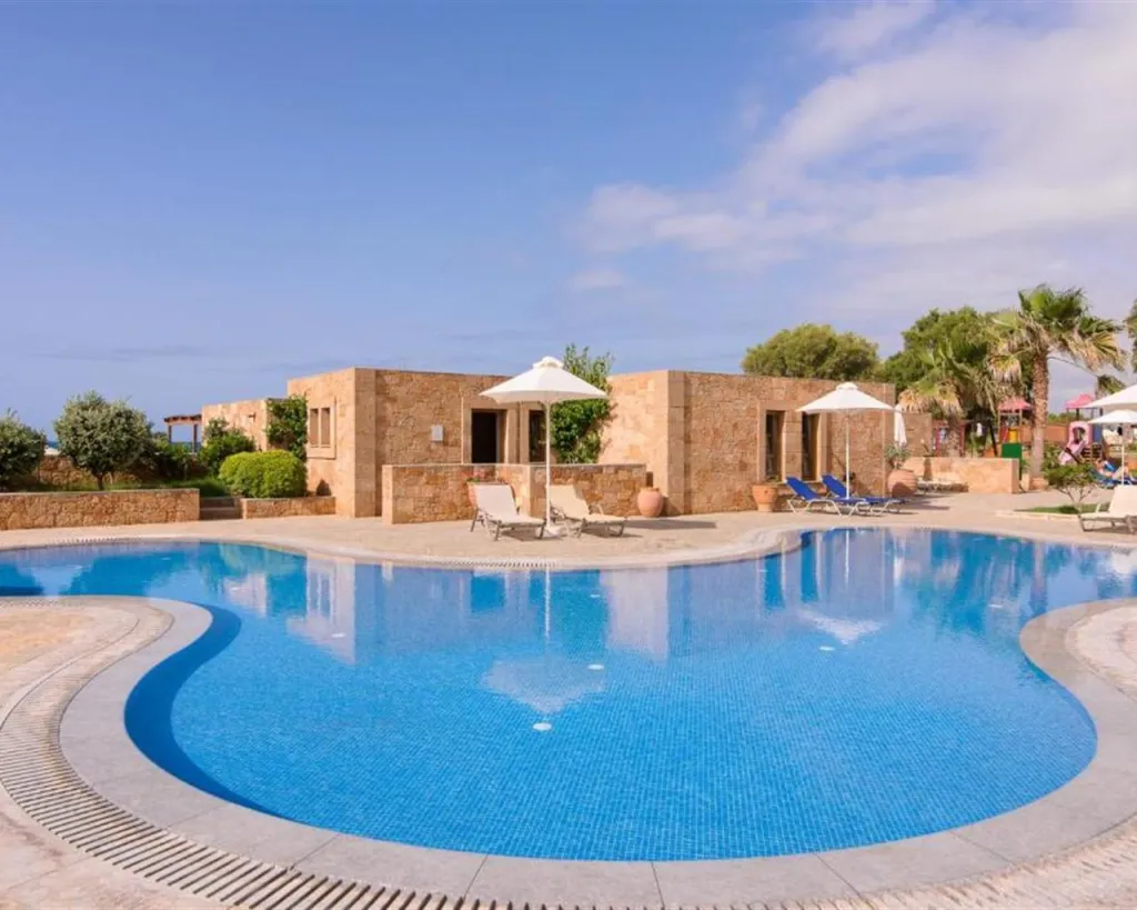 Kernos Beach Hotel & Bungalows, Malia, Grčka — plaža