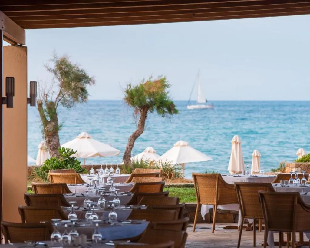 Kernos Beach Hotel & Bungalows, Malia, Grčka — plaža