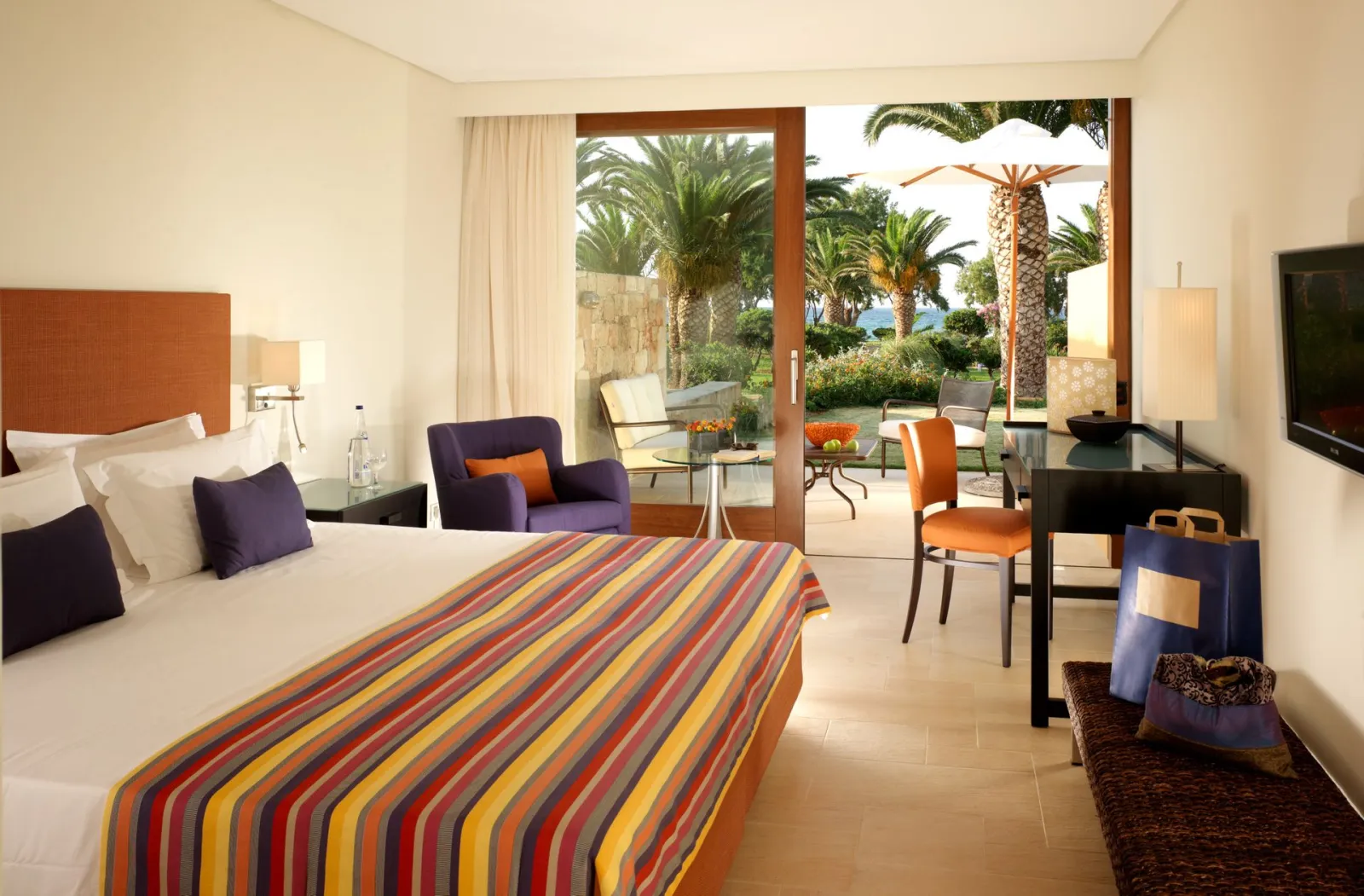 Kernos Beach Hotel & Bungalows, Malia, Grčka — Superior Bungalow Sea View