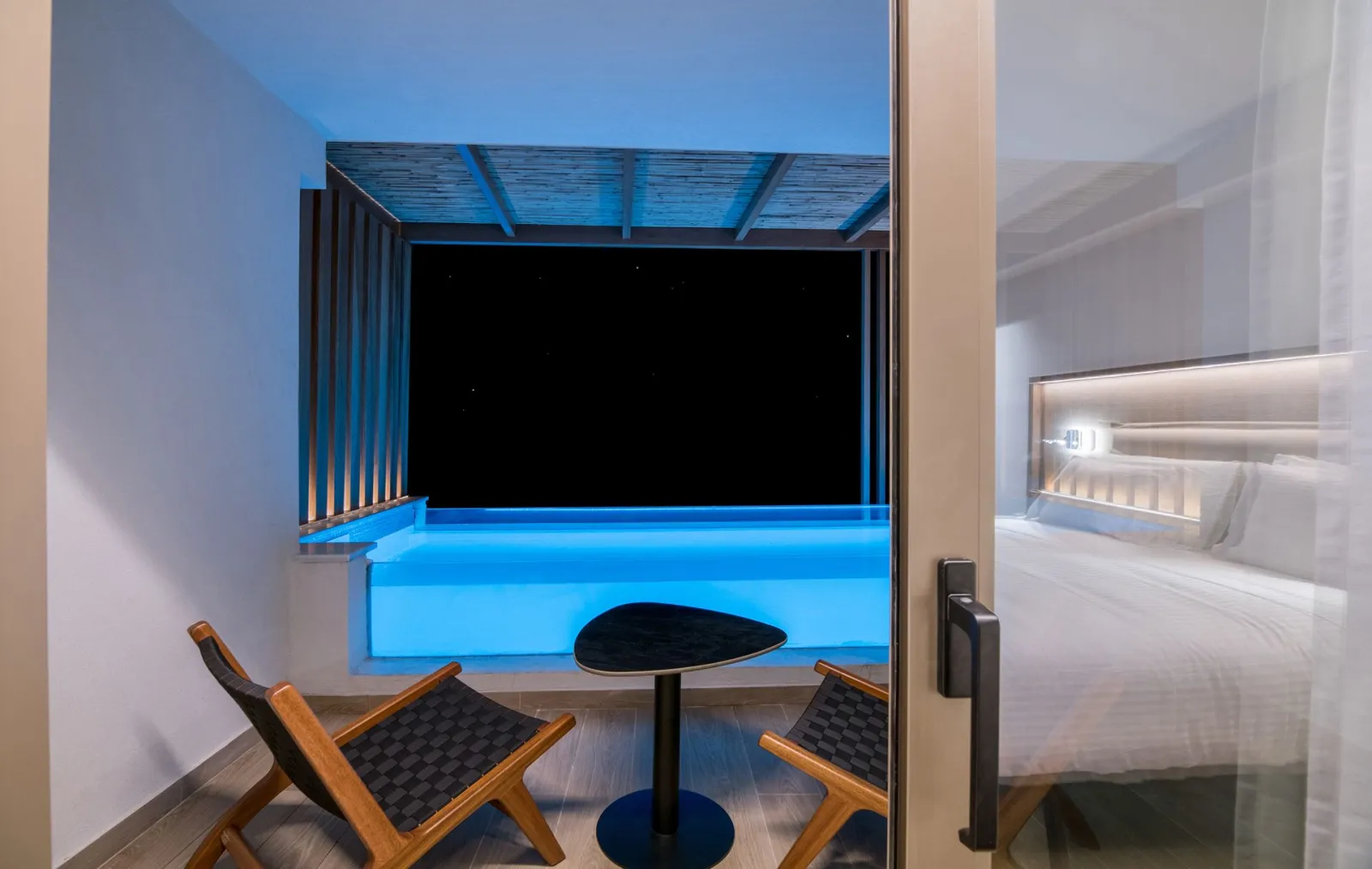 Akasha Beach Hotel & Spa, Kutulufari, Grčka — Dazzling Blue Sea View Heated Plunge Pool