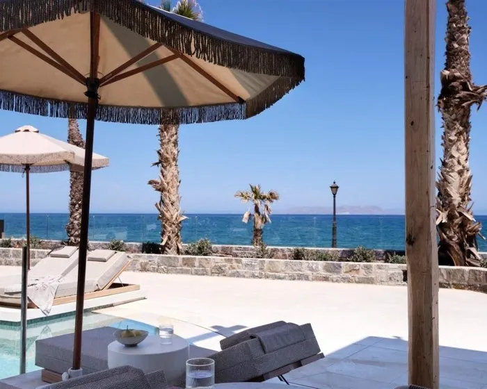 Stella Blue Seaside Resort, Guves
