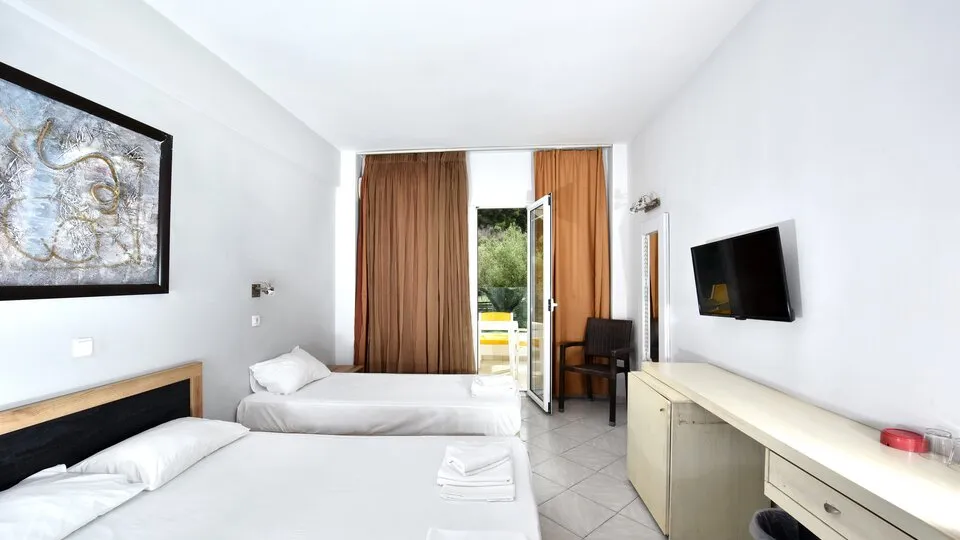 Al Mare, Polihrono, Grčka — Garden View Room