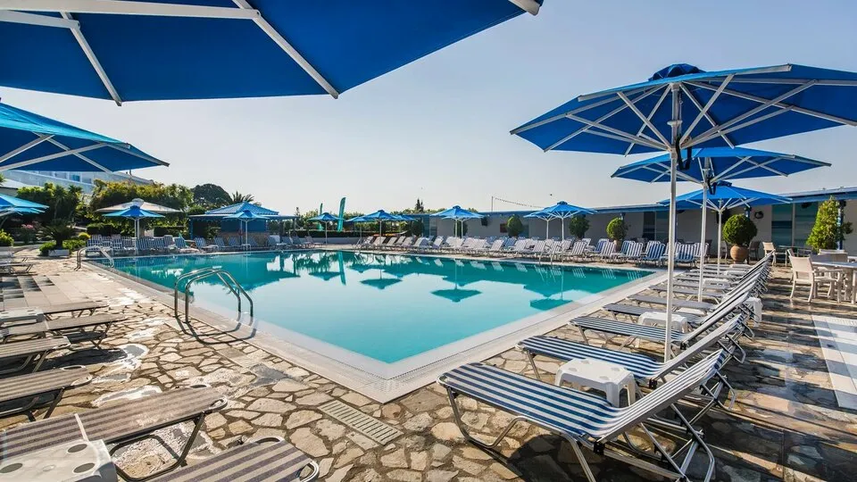Delphi Beach, Eratini, Grčka — fotografija 6