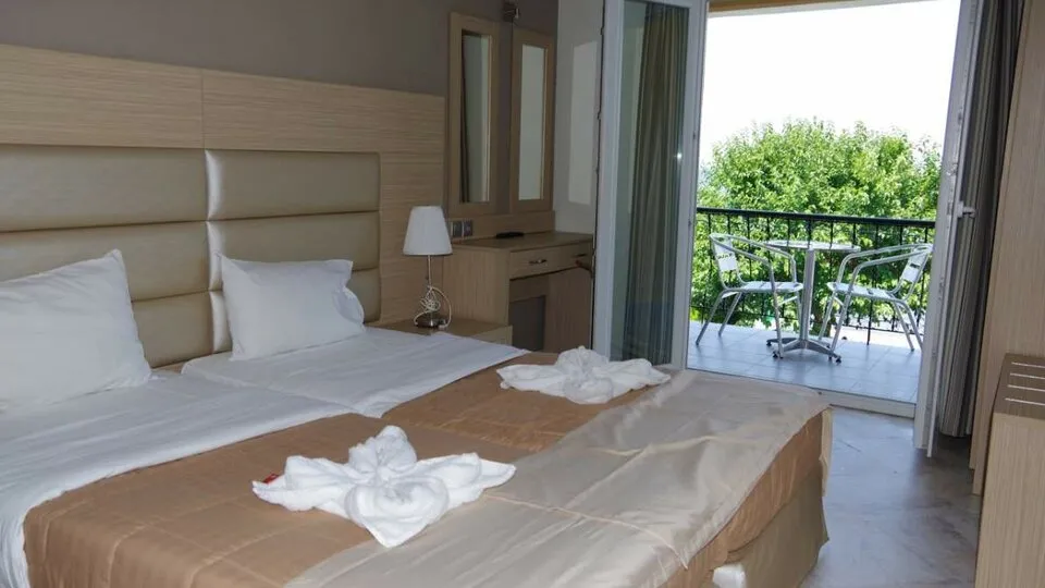 Sunrise Beach, Skala Rahoni, Grčka — Superior Room