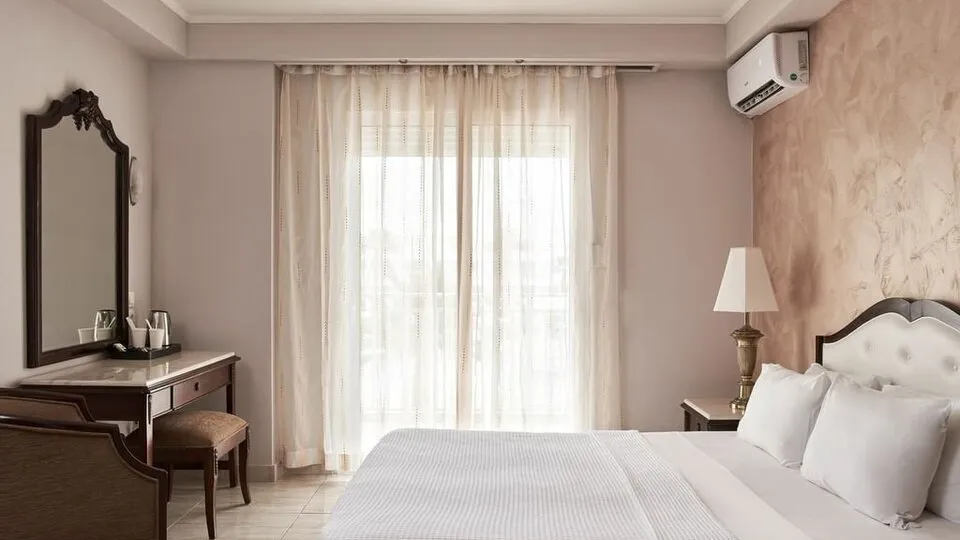 Sandy Beach Resort, Agios Georgios, Grčka — Junior Suite Garden View