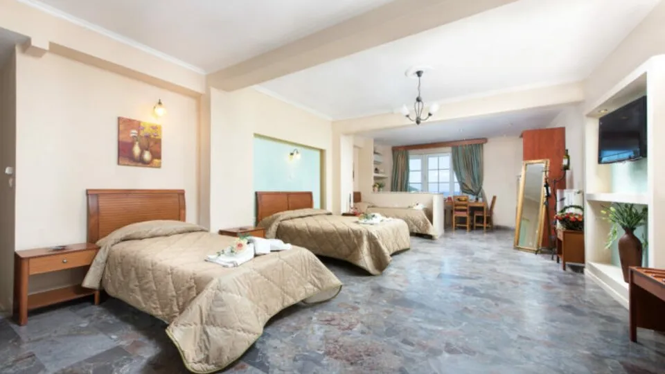 Pontikonisi, Perama, Grčka — Deluxe Suite