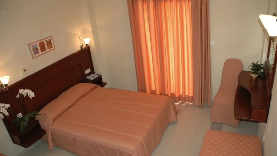 Loutra Beach, Lutra – Agia Paraskevi, Grčka — Family room*