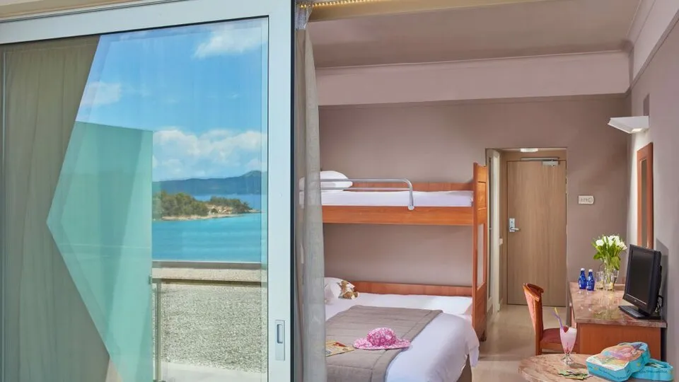AKS Hinitsa Bay, Porto Heli, Grčka — Family Room Sea View