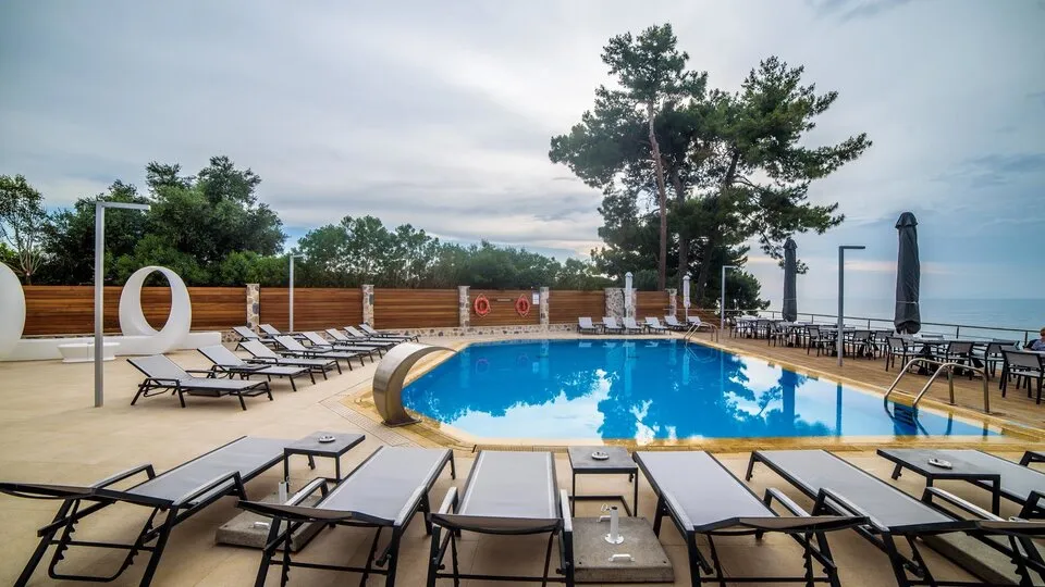 Poseidon Achaias, Kaminia, Grčka — fotografija 3