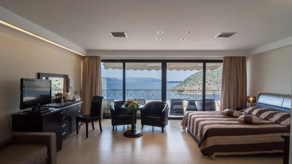 King Minos, Tolo, Grčka — Suite Mountain View