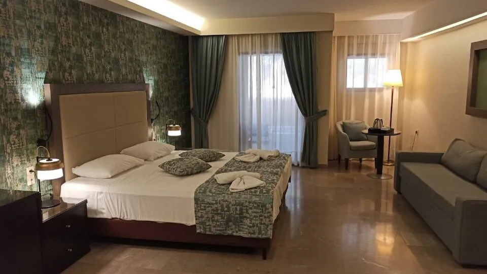 King Minos, Tolo, Grčka — Superior Room for up to 4 persons