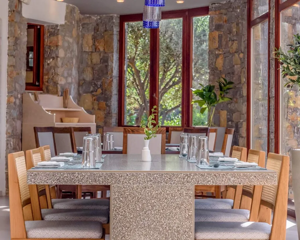 Ikaros Beach Luxury Resort & Spa Adults Only, Iraklion, Grčka — plaža