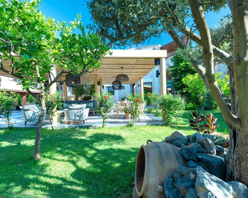Ikaros Beach Luxury Resort & Spa Adults Only, Iraklion, Grčka — plaža