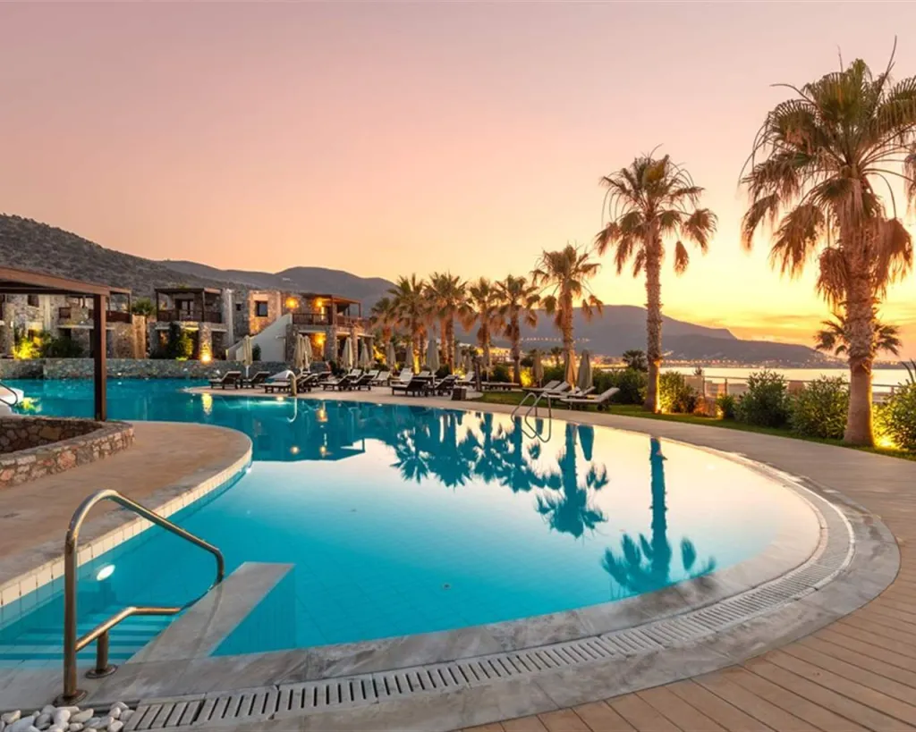 Ikaros Beach Luxury Resort & Spa Adults Only, Iraklion, Grčka — plaža