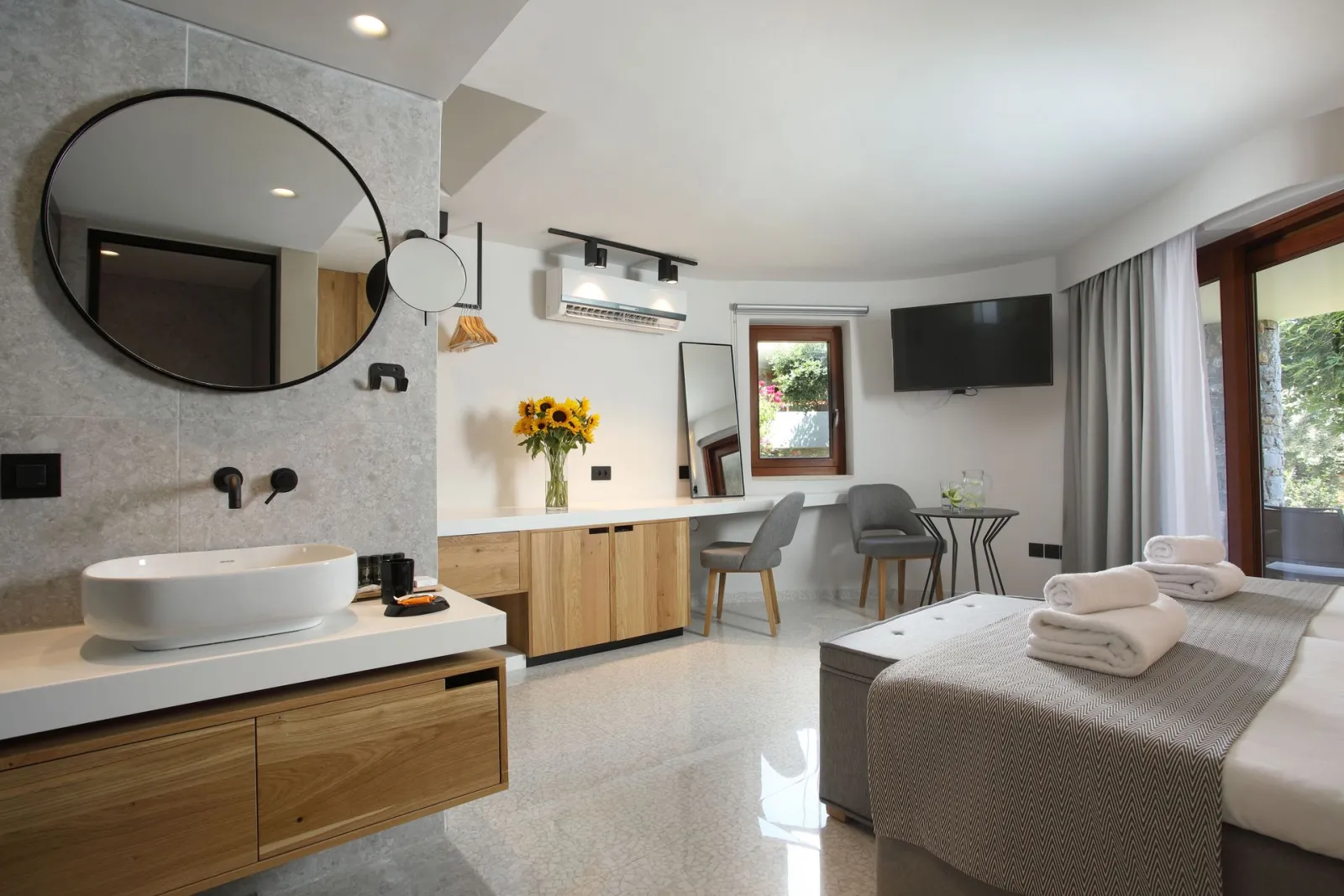 Ikaros Beach Luxury Resort & Spa Adults Only, Iraklion, Grčka — IKAROS CLASSIC GARDEN VIEW DOUBLE