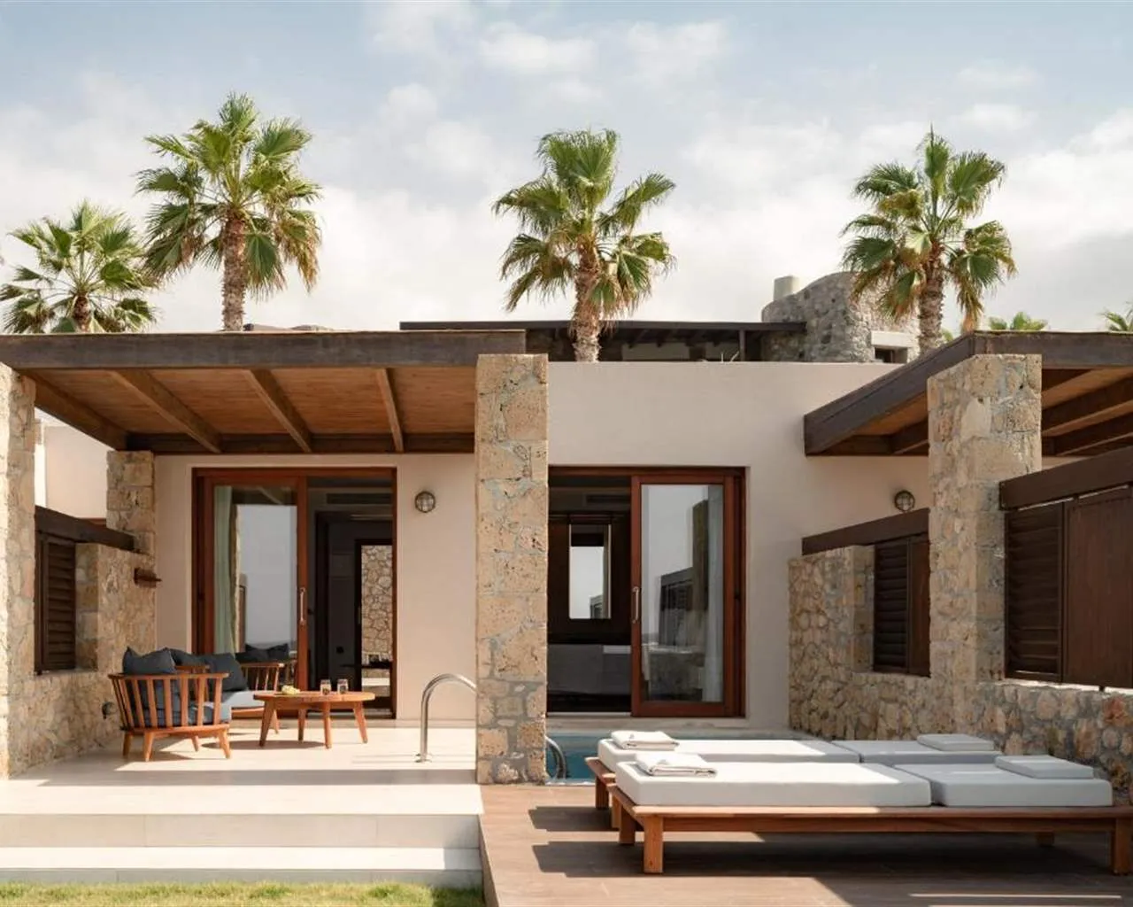 Ikaros Beach Luxury Resort & Spa Adults Only, Iraklion, Grčka — Suite Private Pool Luxury Sea Front