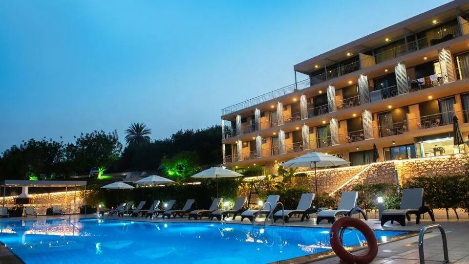Apollon, Tolo