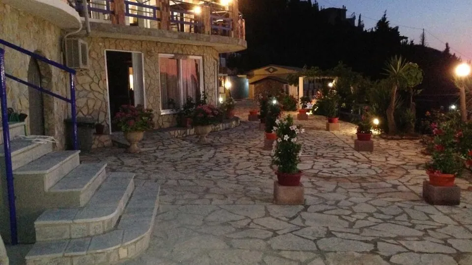 Politia, Agios Nikitas, Grčka — fotografija 14