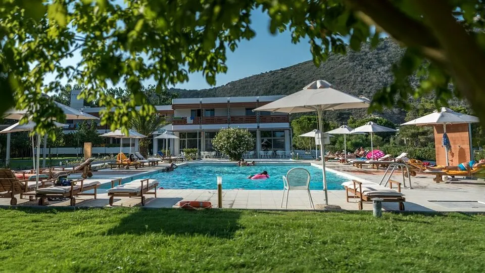Kalogria Beach, Kalogria, Grčka — fotografija 8